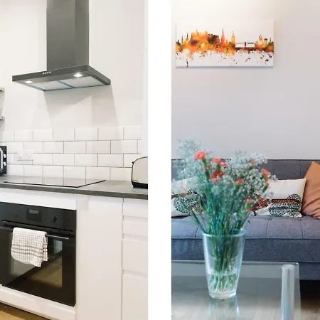 Beautiful City Centre Apartment - Holyrood Park Edinburgh Exterior photo